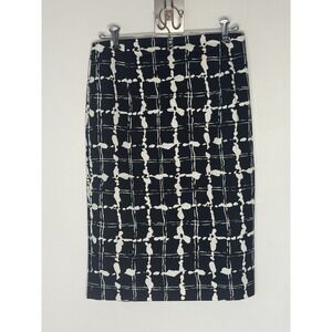 Express Design Studio Skirt Sz 4 black and white